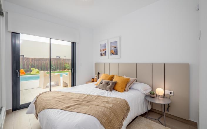 Image No.5-3 Bed Villa / Detached for sale