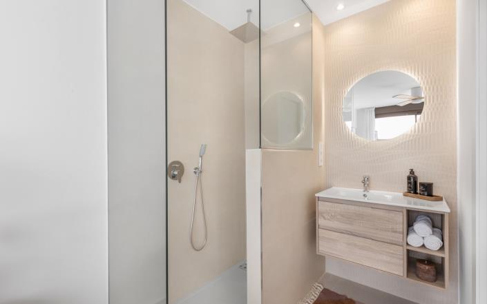 Image No.21-2 Bed Apartment for sale