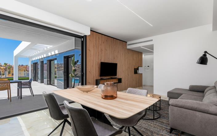 Image No.5-3 Bed Villa / Detached for sale