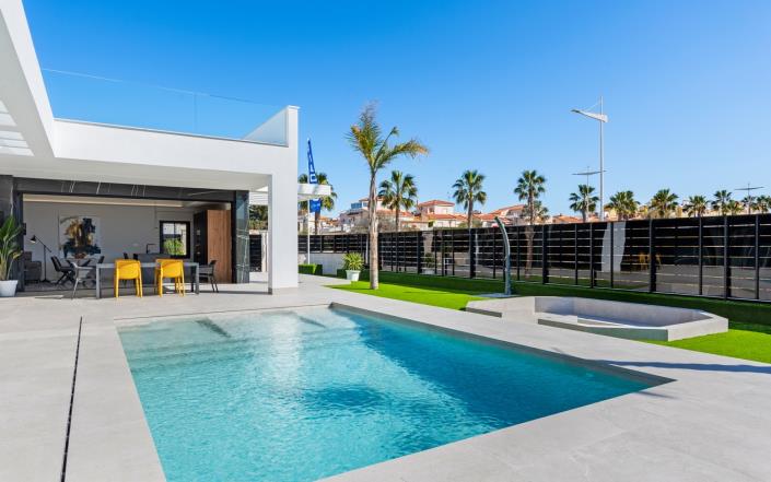 Image No.25-3 Bed Villa / Detached for sale