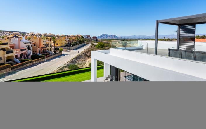 Image No.27-3 Bed Villa / Detached for sale