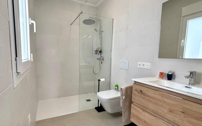 Image No.6-3 Bed Villa for sale