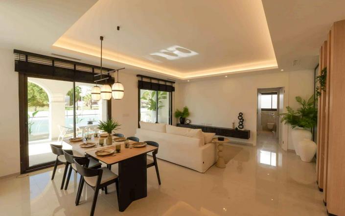 Image No.4-3 Bed Villa / Detached for sale
