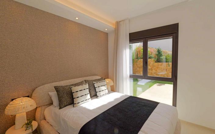 Image No.16-3 Bed Villa / Detached for sale