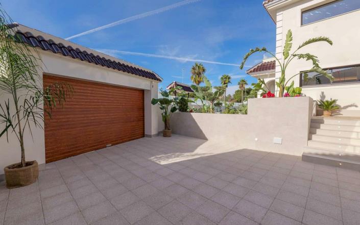 Image No.23-3 Bed Villa / Detached for sale