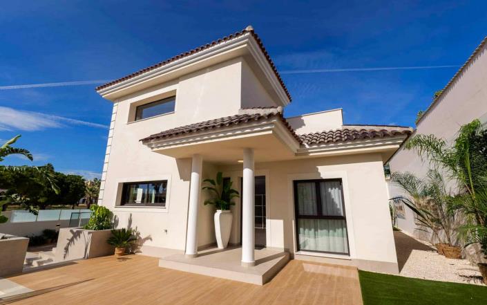 Image No.24-3 Bed Villa / Detached for sale