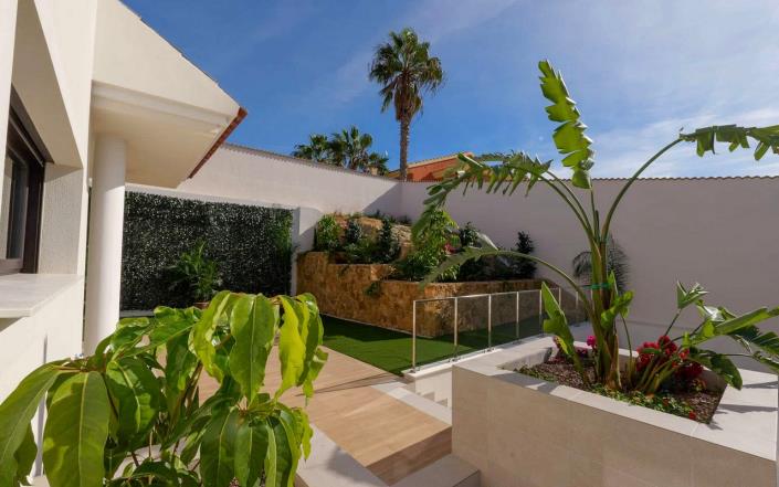 Image No.25-3 Bed Villa / Detached for sale