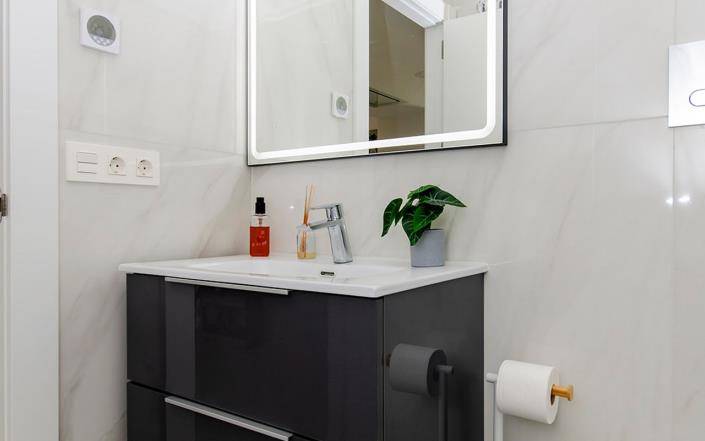 Image No.21-3 Bed Semi-Detached for sale