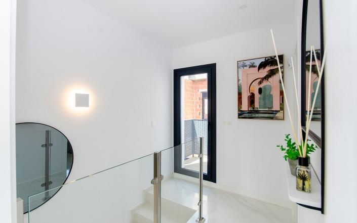 Image No.22-3 Bed Semi-Detached for sale