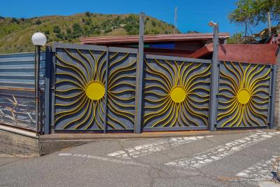 Maison de campagne de 1 chambre à vendre à Letoianni