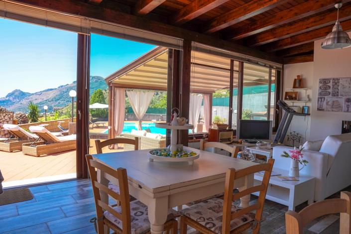 Image No.20-Maison de campagne de 1 chambre à vendre à Letoianni