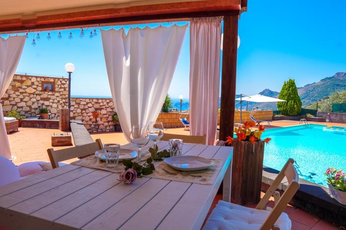 Image No.25-Maison de campagne de 1 chambre à vendre à Letoianni