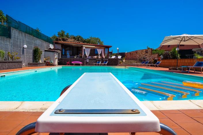 Image No.35-Maison de campagne de 1 chambre à vendre à Letoianni