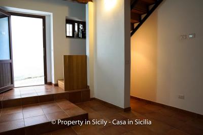 3--Maison-Emiliano-gratteri-buy-a-property-in-sicily-14