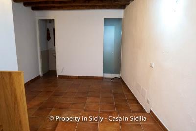 2--Maison-Emiliano-gratteri-buy-a-property-in-sicily-13