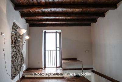 8--Maison-Emiliano-gratteri-buy-a-property-in-sicily-10