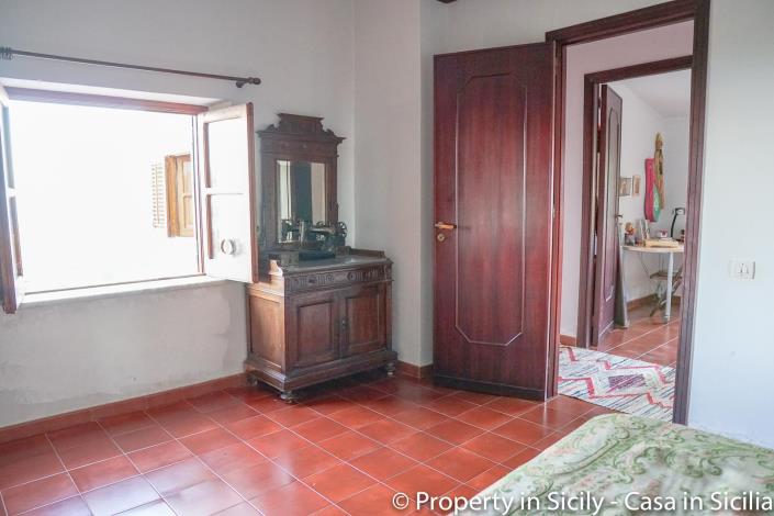 Image No.43-Maison de campagne de 4 chambres à vendre à Trabia