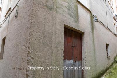 Casa-collosi-property-in-sicily-pollina-02