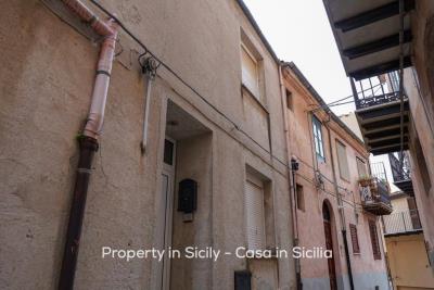 Casa-collosi-property-in-sicily-pollina-03