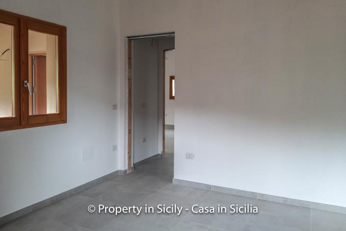 Image No.7-Maison de campagne de 2 chambres à vendre à Gratteri