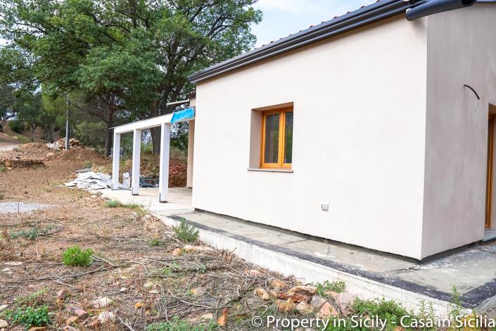 Image No.55-Maison de campagne de 2 chambres à vendre à Gratteri