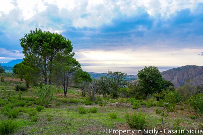 Image No.4-Maison de campagne de 2 chambres à vendre à Gratteri