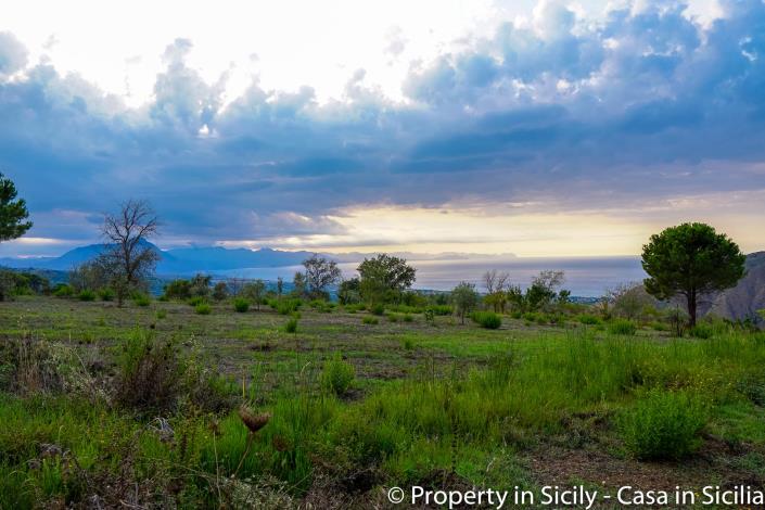 Image No.9-Maison de campagne de 2 chambres à vendre à Gratteri
