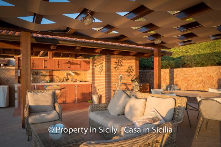 Image No.17-Villa de 3 chambres à vendre à Sant'Agata di Militello