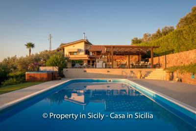 Villa-graziano-with-pool-seaview-sicily-real-estate-20