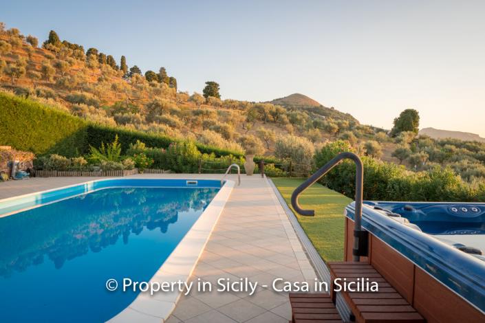 Image No.24-Villa de 3 chambres à vendre à Sant'Agata di Militello