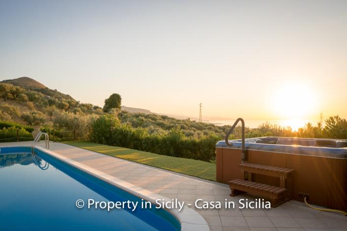 Image No.25-Villa de 3 chambres à vendre à Sant'Agata di Militello