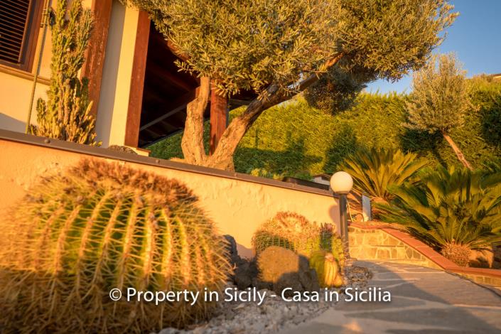 Image No.28-Villa de 3 chambres à vendre à Sant'Agata di Militello