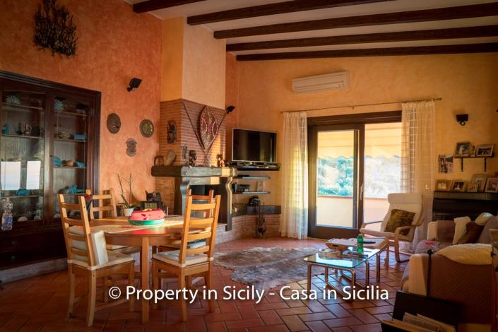 Image No.31-Villa de 3 chambres à vendre à Sant'Agata di Militello