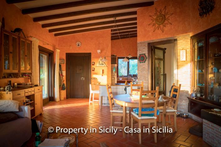 Image No.32-Villa de 3 chambres à vendre à Sant'Agata di Militello