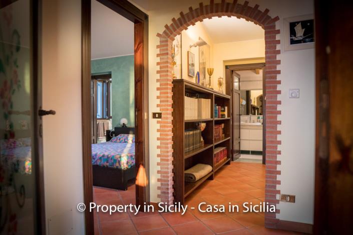 Image No.34-Villa de 3 chambres à vendre à Sant'Agata di Militello