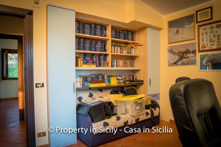 Image No.35-Villa de 3 chambres à vendre à Sant'Agata di Militello