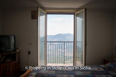 Casa-salvina-pollina-townhouse-property-sicily-17