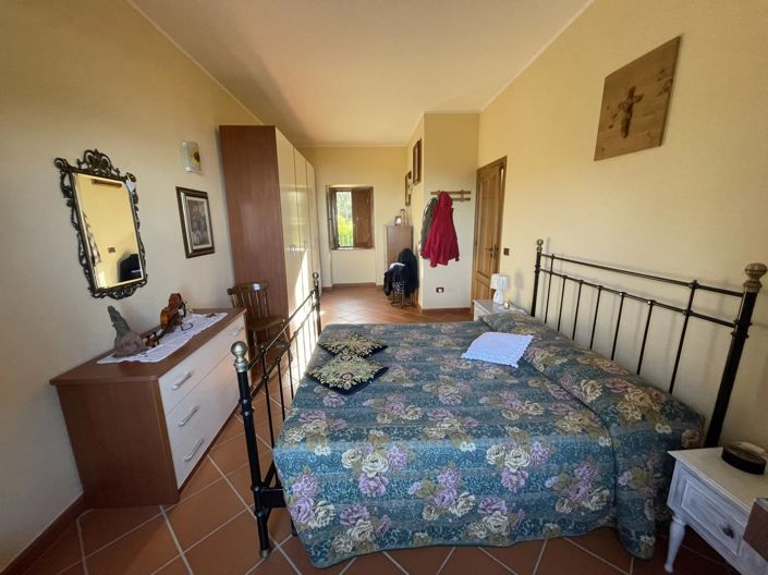 Image No.14-Villa de 4 chambres à vendre à Caronia