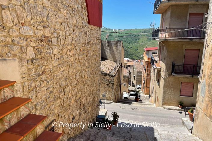 Image No.12-Maison de 2 chambres à vendre à Caltavuturo