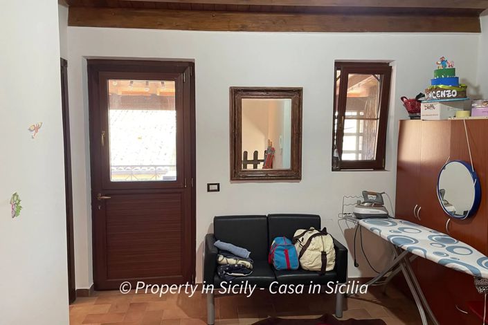 Image No.13-Maison de 2 chambres à vendre à Caltavuturo