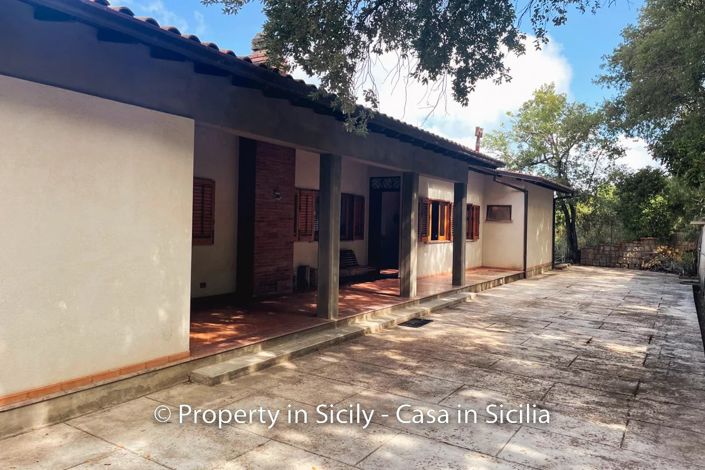 Image No.9-Villa de 4 chambres à vendre à Cefalù