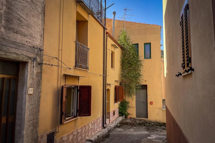 Image No.22-Appartement de 3 chambres à vendre à Gratteri