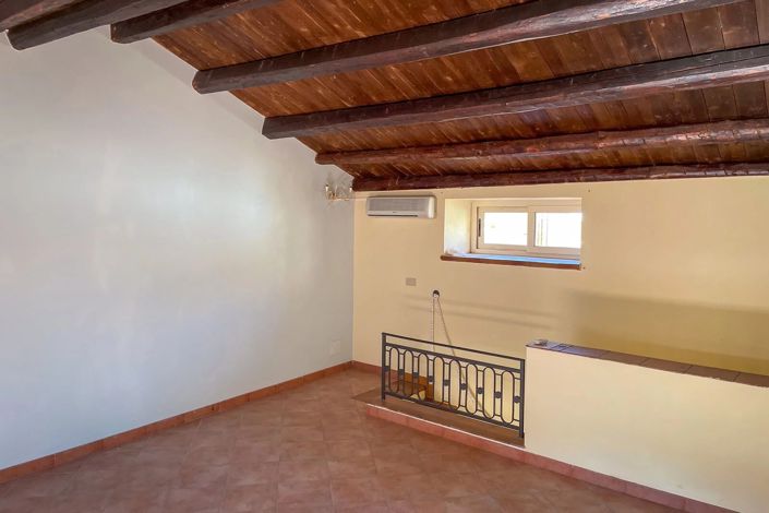 Image No.5-Appartement de 3 chambres à vendre à Gratteri