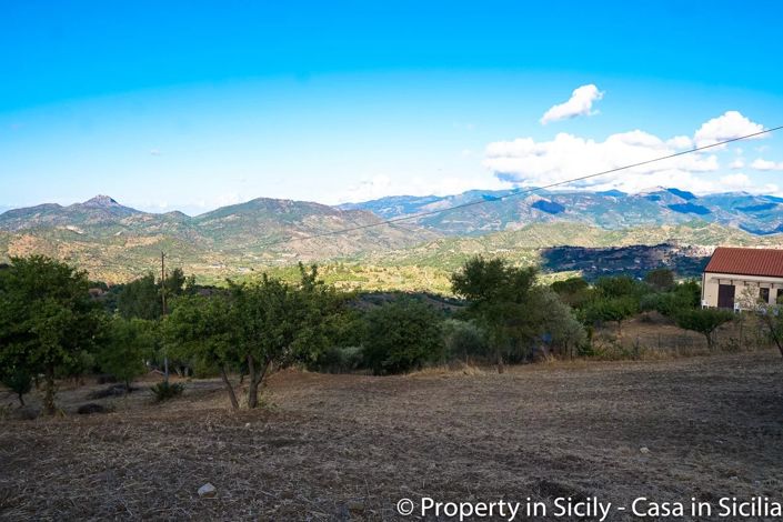 Image No.22-Terre à vendre à Castelbuono