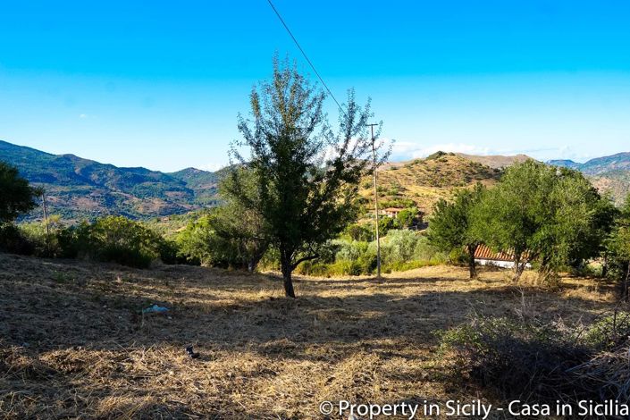 Image No.3-Terre à vendre à Castelbuono