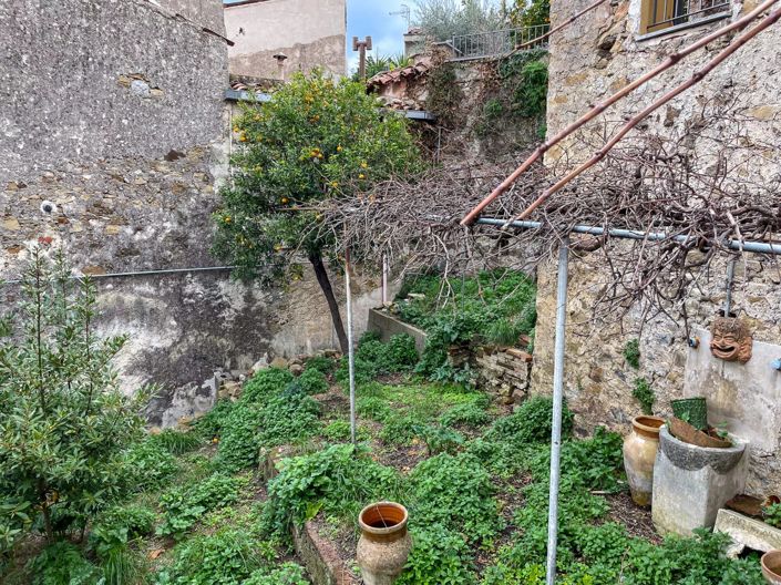 Image No.7-Maison de 7 chambres à vendre à Isnello