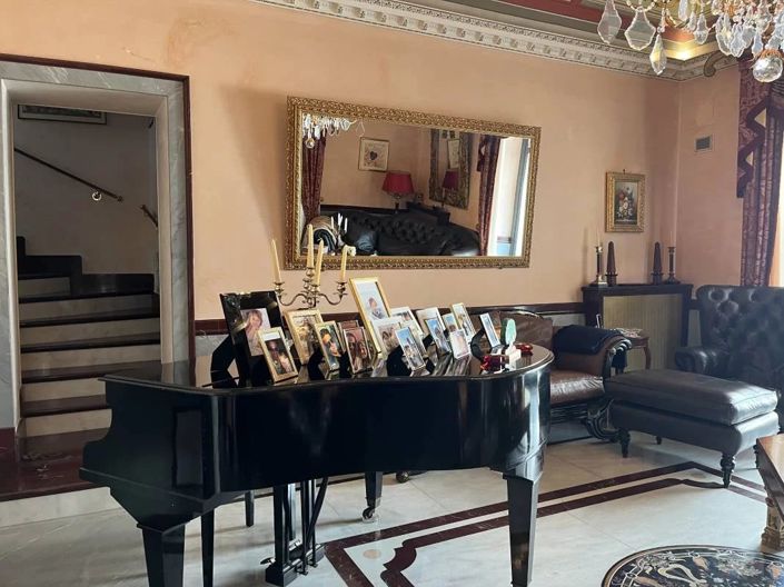 Image No.26-10 Bed Villa for sale