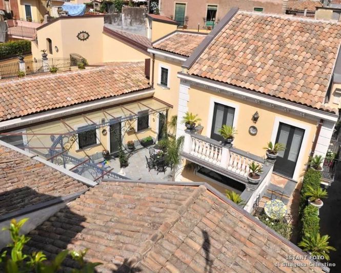 Image No.4-10 Bed Villa for sale