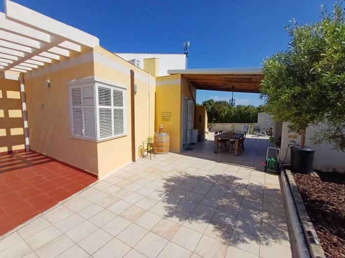 Image No.4-3 Bed Villa for sale