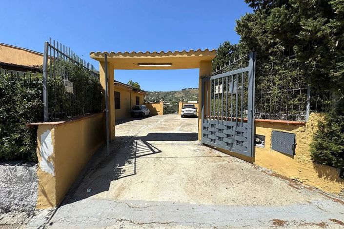 Image No.2-Appartement de 3 chambres à vendre à Casteldaccia